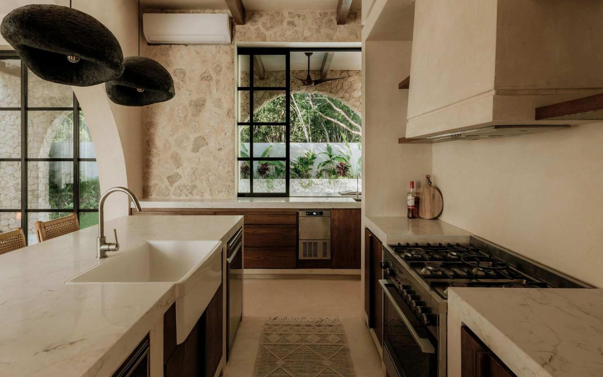 Casa Colina Stunning Pool - Rooftop Holiday home *